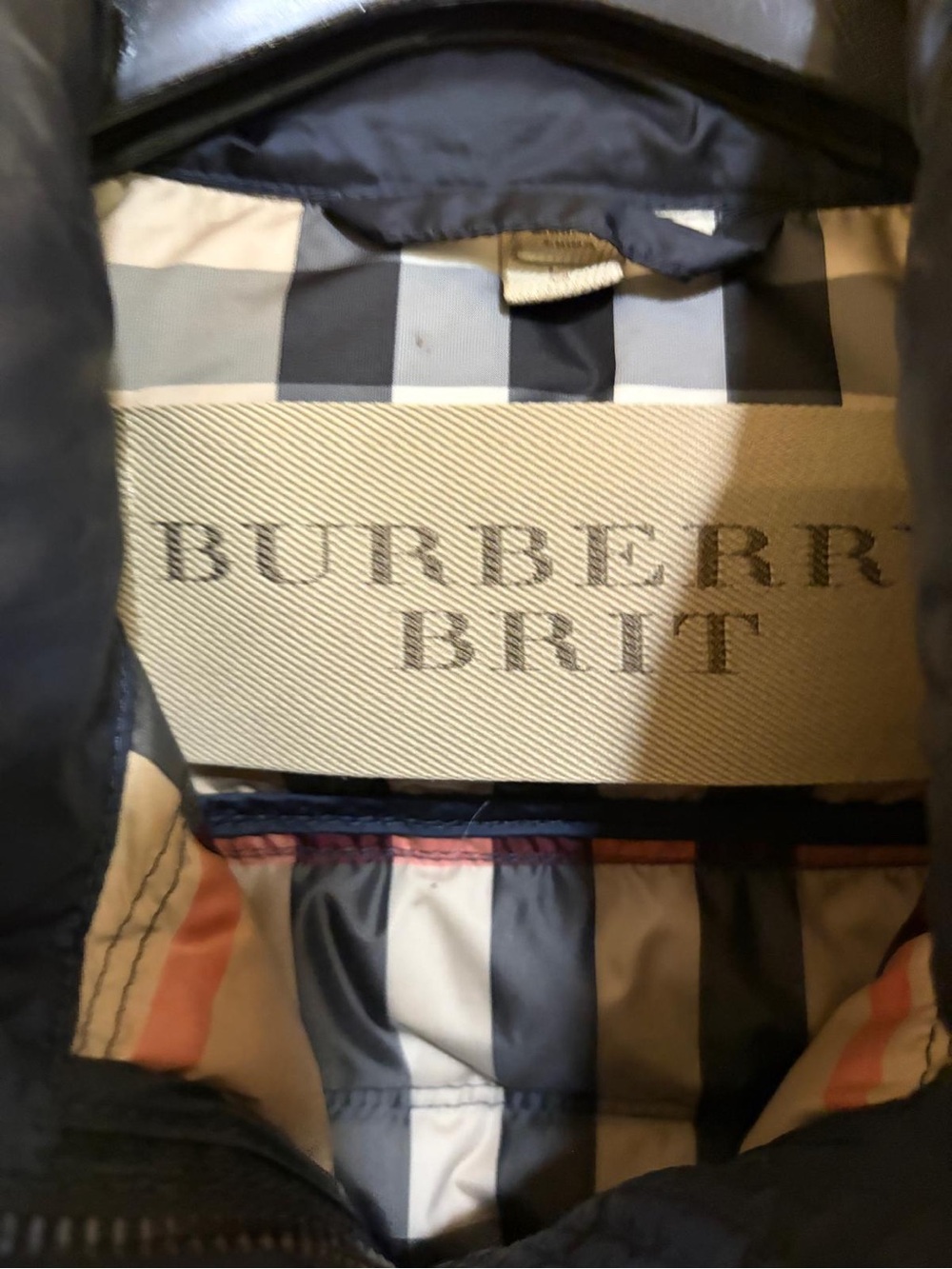 Burberry Quilted Navy Sleeveless Vest - Picture 3 of 9